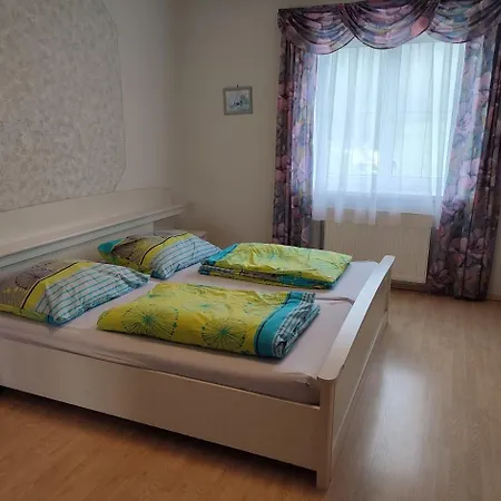 Schoeller Apartment *