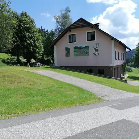 Schoeller Apartment